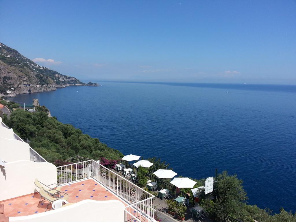 Open Gate Hotel Praiano Exterior photo