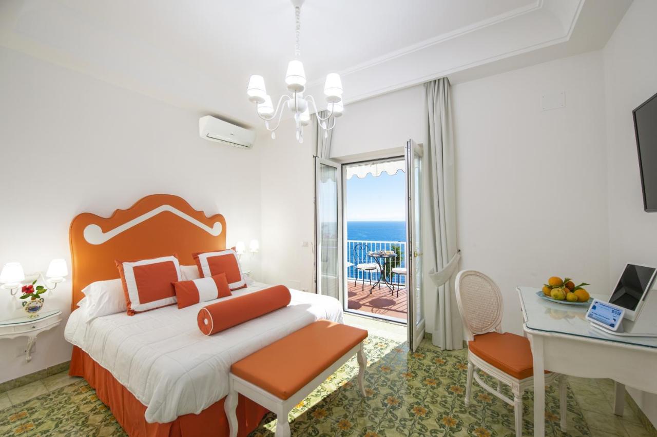 Open Gate Hotel Praiano Exterior photo