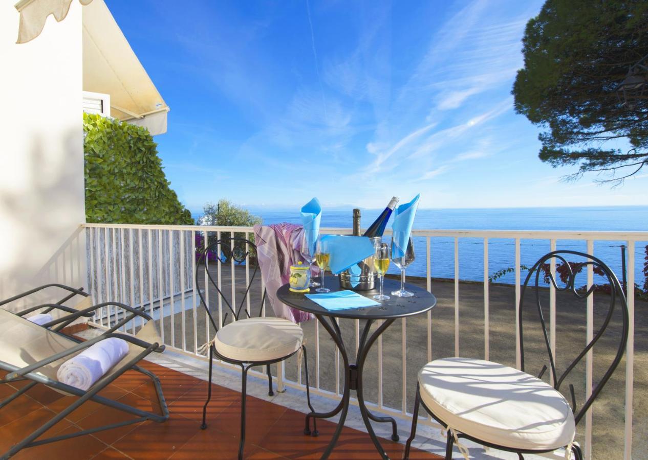 Open Gate Hotel Praiano Exterior photo