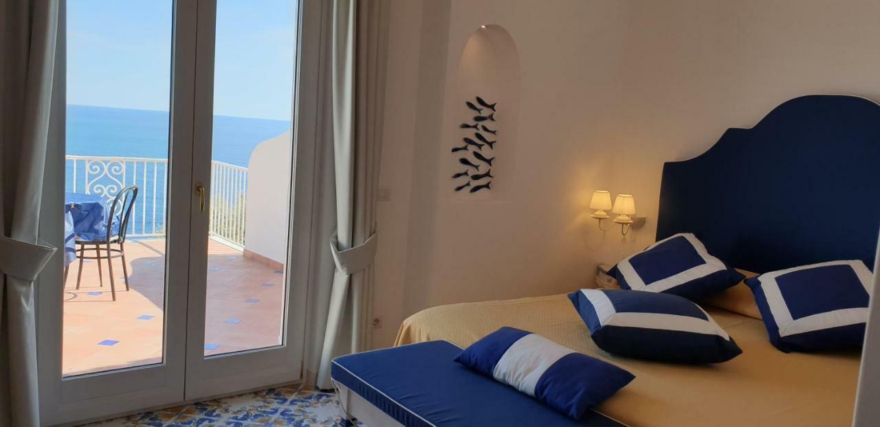Open Gate Hotel Praiano Exterior photo