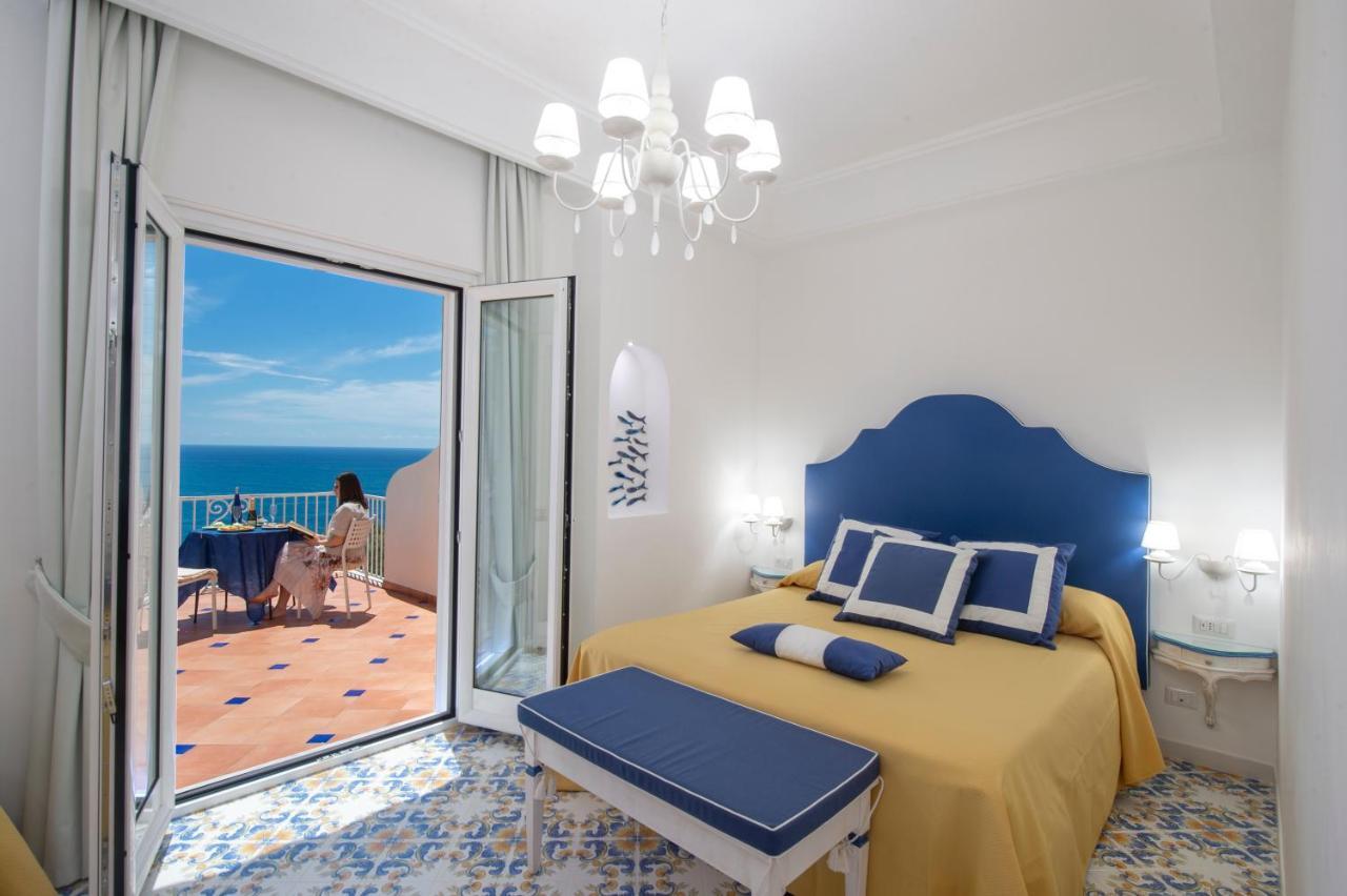 Open Gate Hotel Praiano Exterior photo