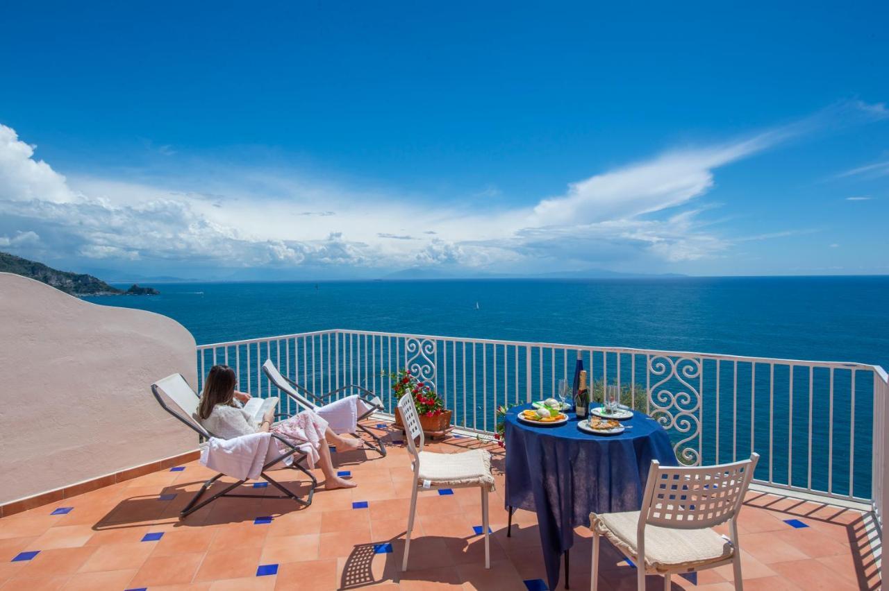 Open Gate Hotel Praiano Exterior photo