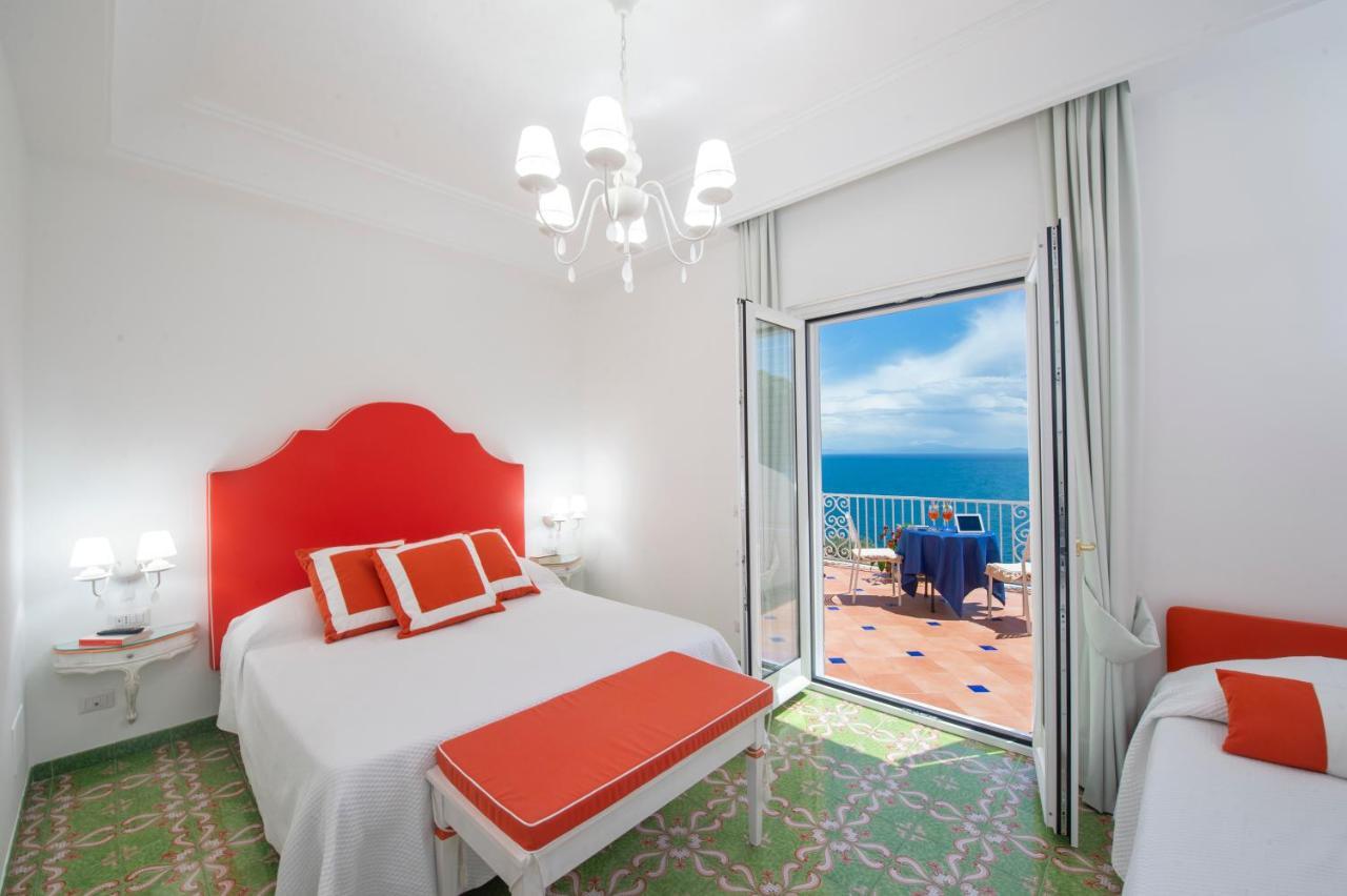 Open Gate Hotel Praiano Exterior photo