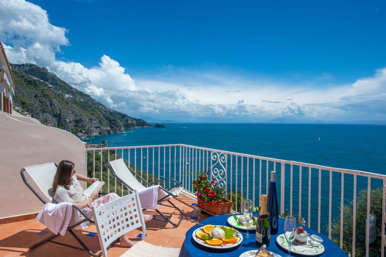 Open Gate Hotel Praiano Exterior photo