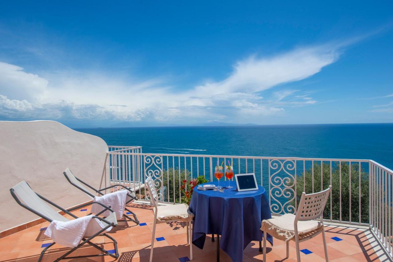 Open Gate Hotel Praiano Exterior photo